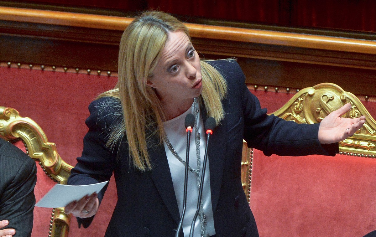 https://static.adhubmedia.com/notizie_it/wp-content/uploads/2026/08/espulsioni-e-rimpatri-meloni-conferma-la-linea-difesa-dei-confini-e-sicurezza-6eb59cb9.jpg