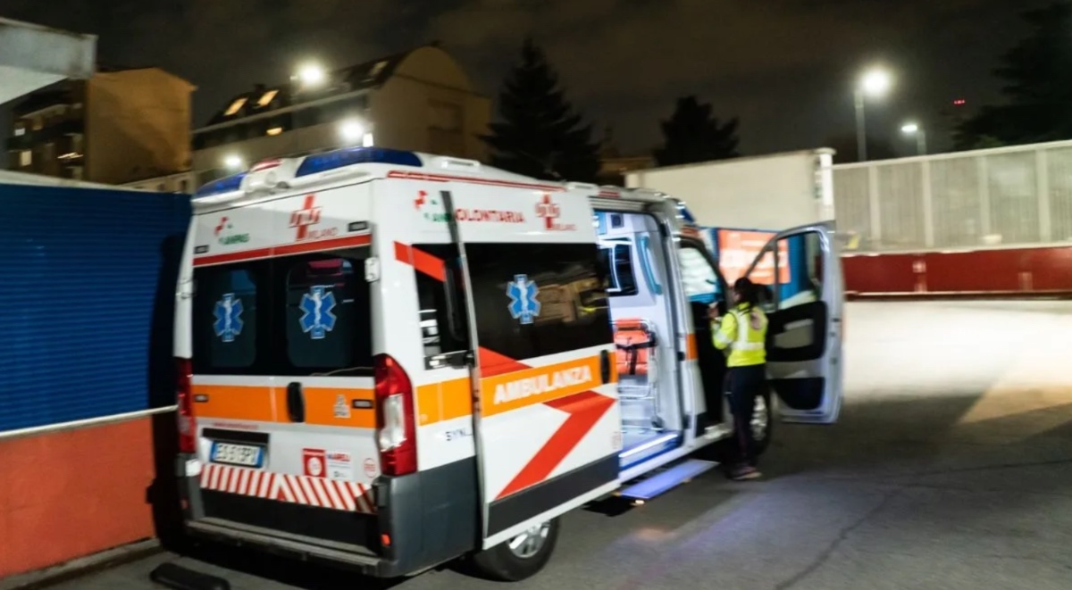 https://static.adhubmedia.com/notizie_it/wp-content/uploads/2026/08/incidente-a-cesano-maderno-moto-contro-albero-morto-motociclista-b7a59f58.jpg