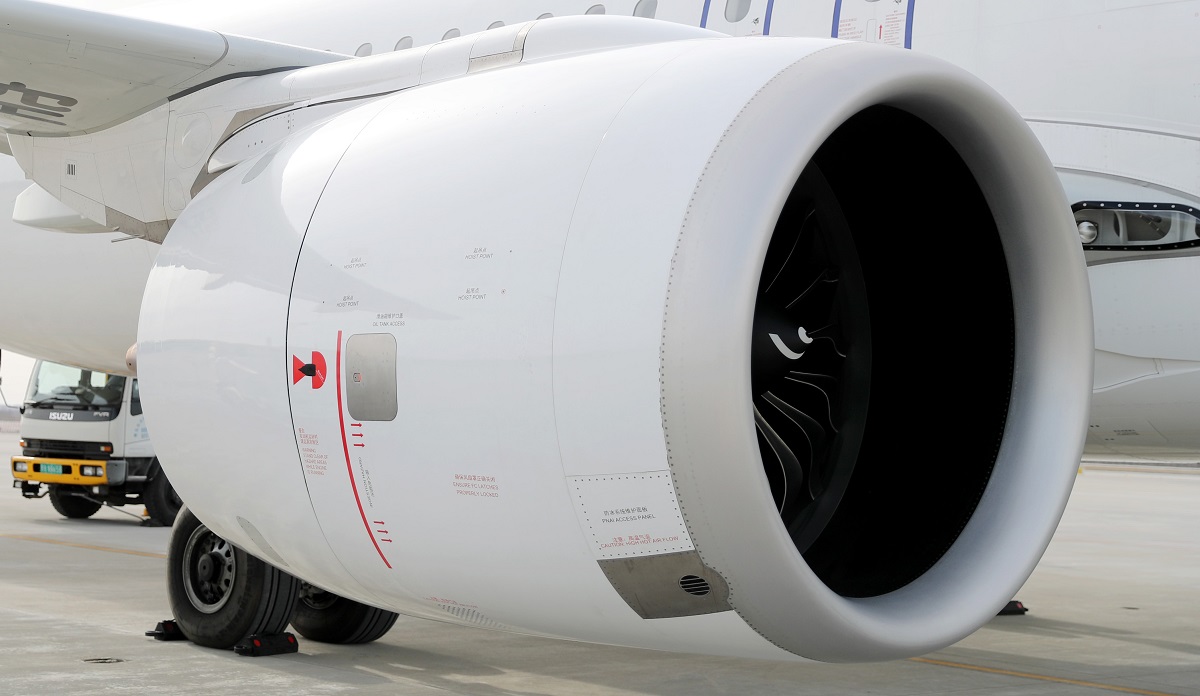 https://static.adhubmedia.com/notizie_it/wp-content/uploads/2026/08/incidente-a-milano-linate-tra-aereo-privato-e-auto-voli-sospesi-5be9174f.jpg