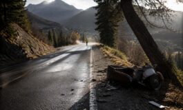Incidente mortale a Val di Zoldo: sidecar esce di strada, vittima il conducente