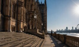 Intelligenza artificiale: il futuro del Regno Unito e le scelte di Andy Burnham