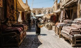 Iran in ginocchio: il crollo del rial e l'impatto sui prezzi delle necessità