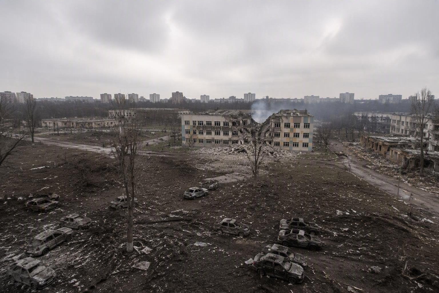 https://static.adhubmedia.com/notizie_it/wp-content/uploads/2026/08/kiev-bombardata-loffensiva-russa-colpisce-strutture-civili-e-bambini-az-1787178081.jpg