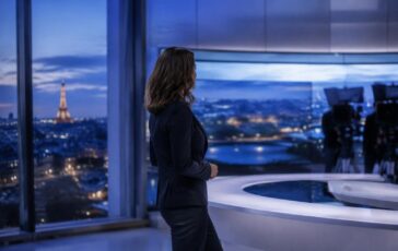 Léa Salamé lascia il 20h durante la campagna presidenziale di Glucksmann