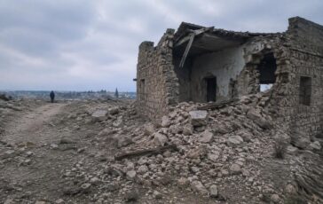Libano: attacco aereo israeliano uccide sette persone nel sud del Paese