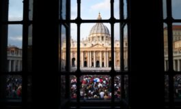 L'attesa per l'arrivo di Papa Leone al meeting di Rimini: non accadeva da 44 anni