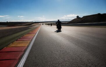 MotoGP Aragon 2026: Marc Marquez dominates with the Marquez brothers and Bezzecchi