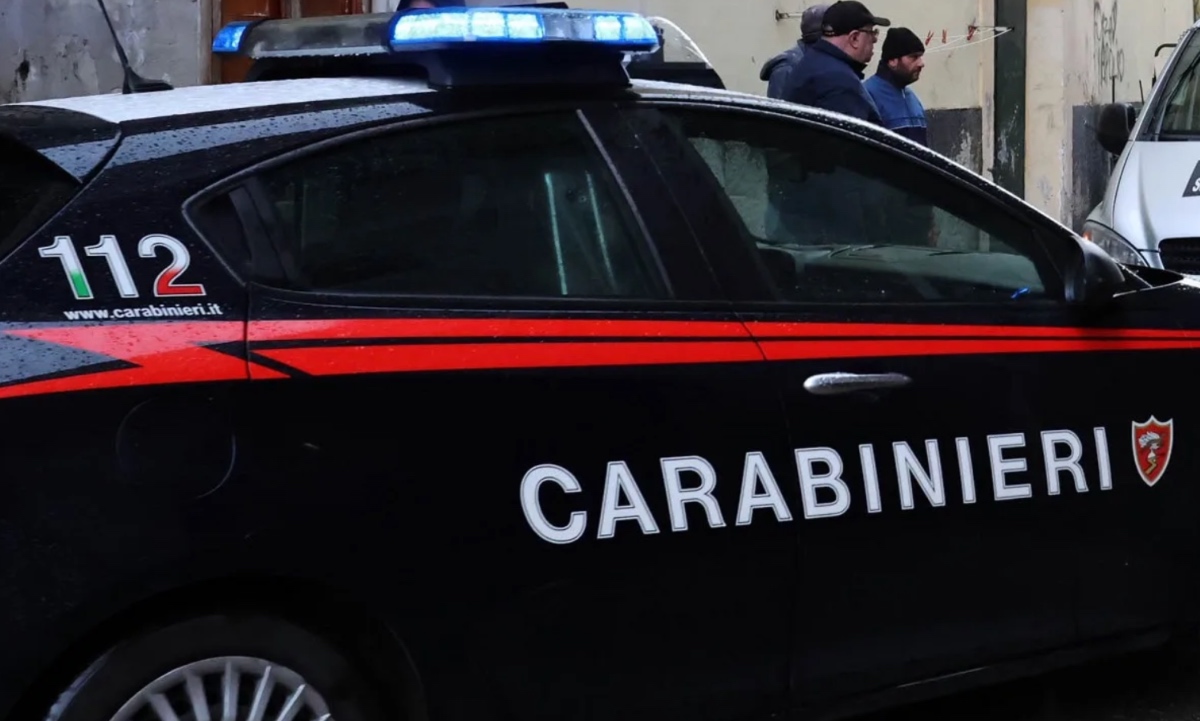 https://static.adhubmedia.com/notizie_it/wp-content/uploads/2026/08/omicidio-nel-crotonese-e-caccia-al-killer-21enne-ucciso-a-colpi-darma-da-fuoco-5404bd94.jpg