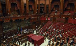 parlamento stop ferie