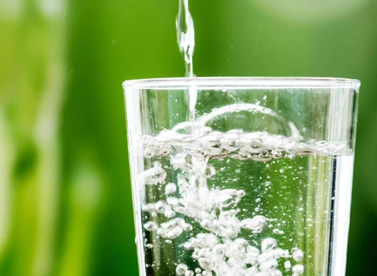 Controlli dei NAS su acqua di bar e ristoranti: scoperte incredibili