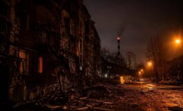 Raid notturno su Kiev: il bilancio delle vittime e i danni ai quartieri