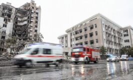 Raid russo su Kyiv: distruzione e vittime nel cuore dell'Ucraina