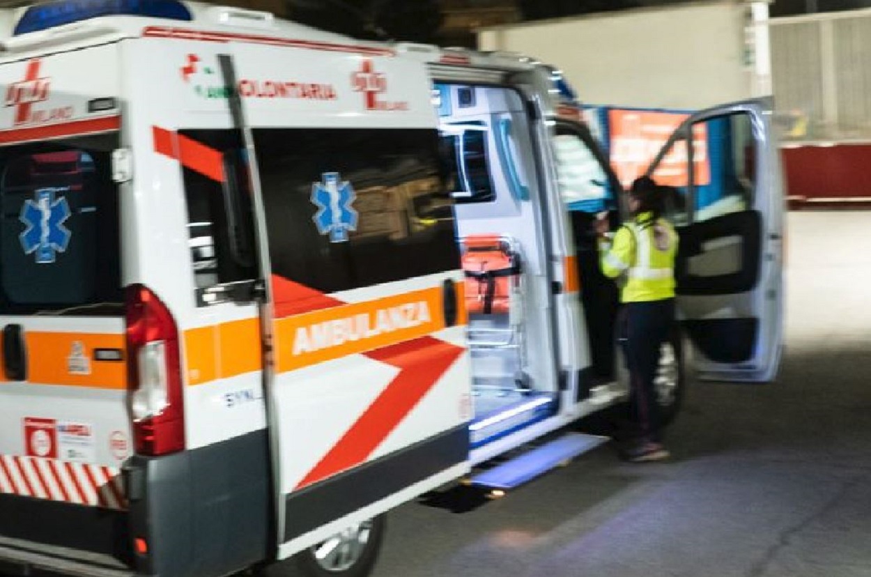 https://static.adhubmedia.com/notizie_it/wp-content/uploads/2026/08/schianto-tra-bus-camper-e-due-auto-sulla-statale-79-cinque-morti-e-cinque-feriti-79e16e7b.jpg