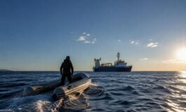 Scontro tra Italia e Germania sul soccorso in mare: Sea Watch 5 fermata e multata