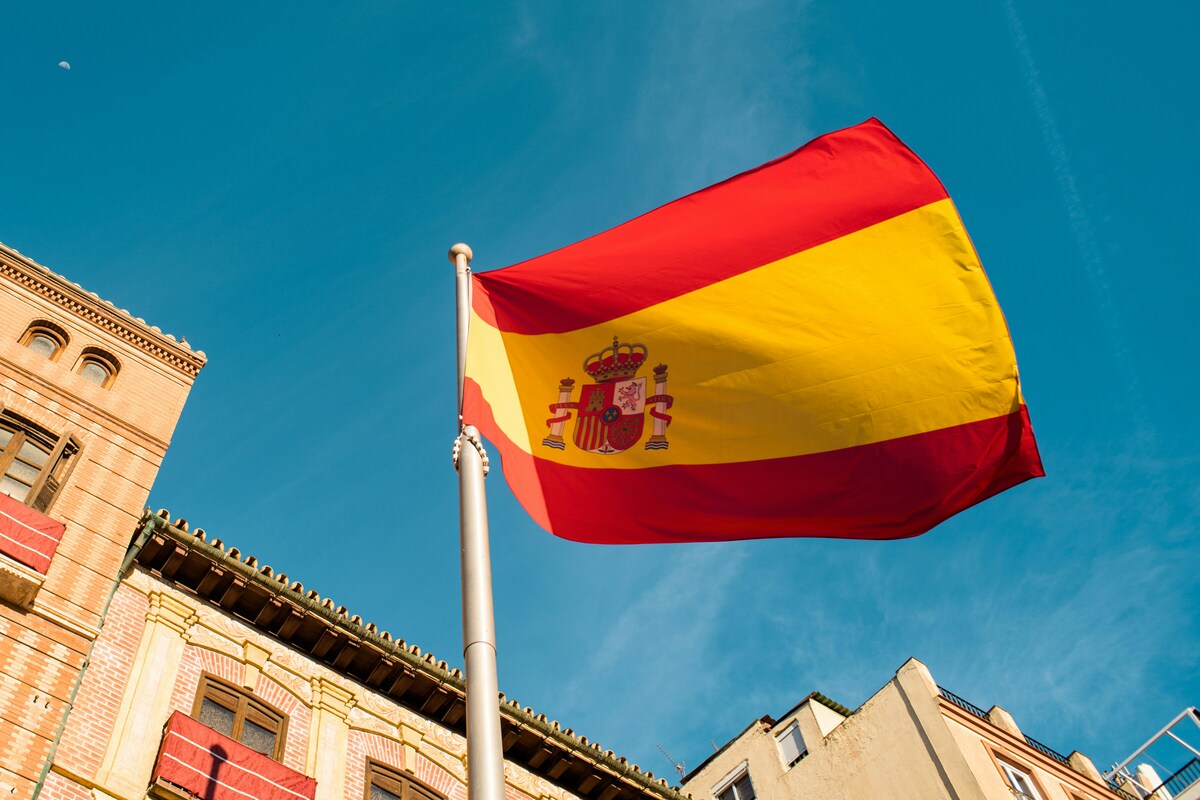 https://static.adhubmedia.com/notizie_it/wp-content/uploads/2026/08/spagna-scontro-totale-con-litalia-6bc0c8d9.jpg