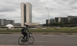 Tetto al debito pubblico in Brasile: le implicazioni della proposta di Flavio Bolsonaro