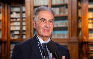 Ai neurochirurgo Catapano Cambia cure e rapporto con i pazienti 364x230