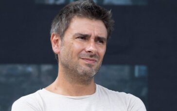 Alessandro Di Battista neurochirurgo italiano a Miami Potrebbe venire qui invece che tornare in aereo a Roma 364x230