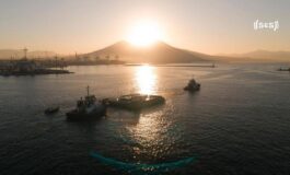 Americas Cup sul lungomare Caracciolo arriva il pontone lisola che ce verso Napoli 2027 265x160