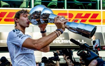 Antonelli trionfa nel Gp Monza e il mondo festeggia lItalia sui social lanalisi Socialcom 364x230