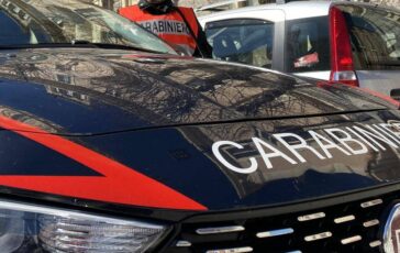 Avellino aggredisce la ex e la prende a martellate fermato 364x230