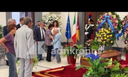 Bonino Fini alla camera ardente Politica piu povera senza di lei 265x160