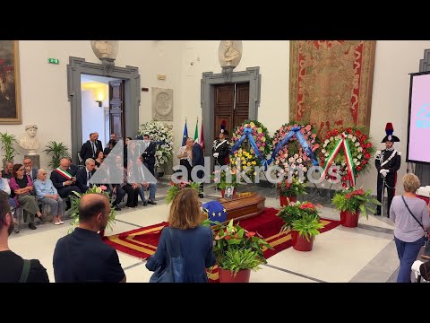 Bonino, in fila per l'ultimo saluto: "Amica delle donne, lottava per i diritti di tutti"