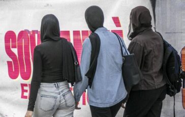Burqa hijab e chador quali sono le differenze tra i veli 364x230