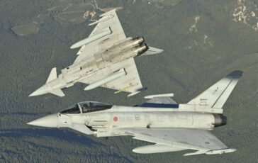 Caccia italiani della Nato abbattono drone in Lituania era entrato dalla Bielorussia 364x230