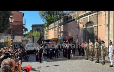 Camera ardente Bonino il feretro della leader radicale arriva in Campidoglio 364x230