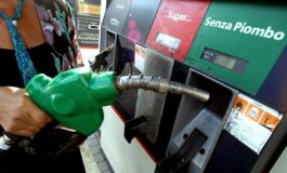Caro carburanti Eni Da lunedi un tetto ai prezzi di benzina e gasolio per 30 giorni 265x160
