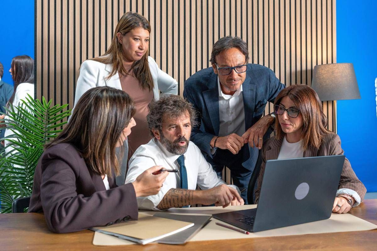 Casa, compravendite, energia e sicurezza: 13 geometri protagonisti della nuova stagione di 'Casa a prima vista'