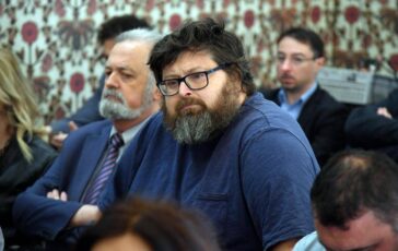 Caso Adinolfi la difesa ricorre contro il carcere E bavaglio digitale 364x230