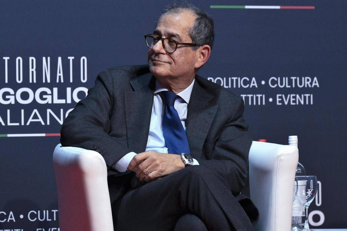 Deficit al 3,1%, Tria: "Non uscendo da procedura infrazione Giorgetti può dire no a bandierine elettorali"