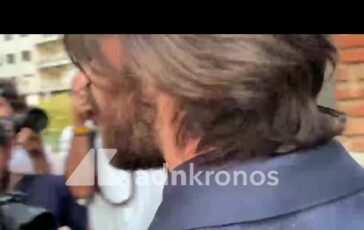 Del Vecchio suggella con un bacio il ritorno con Sara Soldati e la fine della contesa sulla figlia 364x230