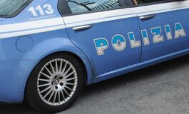 Dramma a Ostia si getta da quarto piano e muore in casa trovata senza vita la madre ipotesi omicidio suicidio 265x160
