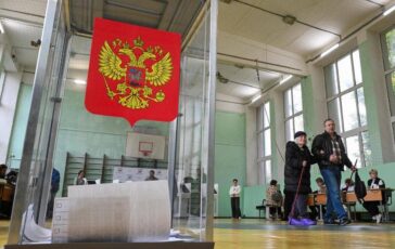 Elezioni in Russia Mosca denuncia Potenti cyberattacchi contro il sistema di voto elettronico 364x230