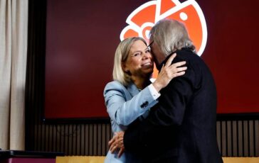 Elezioni in Svezia la coalizione di centro sinistra avanti con il 513 dei voti gli exit poll 364x230
