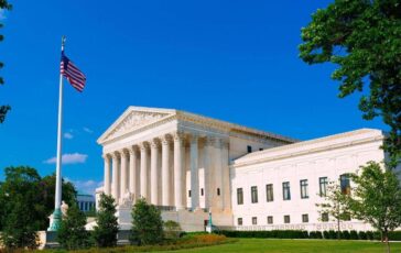 Elezioni midterm Usa Corte Suprema respinge il piano di Trump sul voto per corrispondenza 364x230