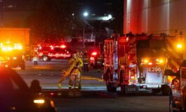 Elicottero di una tv precipita mentre filma un incidente stradale almeno 3 morti tragedia a Los Angeles 265x160