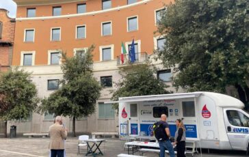 Emergenza sangue nel Lazio in Campania e Sicilia oggi a piazza Mastai la raccolta straordinaria Adnkronos Avis 364x230