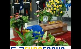Emma Bonino e la bandiera dellEuropa una foto che diventa una sfida 265x160