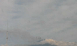 Etna in eruzione nuovi disagi allaeroporto di Catania voli in arrivo sospesi fino alle 16 265x160
