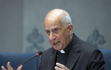 Fallaci monsignor Fisichella La sua intelligenza e il suo pensiero provocano ancora oggi 364x230