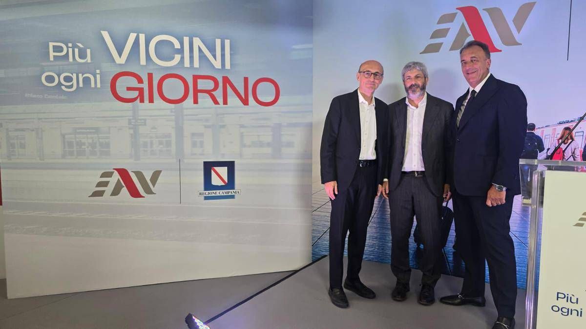 Ferrovie, nuovi treni e nuovo orario per le Linee Vesuviane ﻿