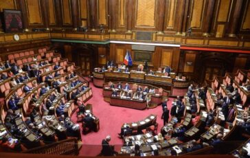 Fine vita legge nella palude del Senato. Fdi Nodo tecnico. Pd accusa Presa in giro 364x230