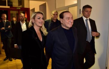 Francesca Pascale e i compleanni con Berlusconi La prima festa insieme per i 70. Manca il suo carisma sarebbe bello Arcore luogo della memoria 364x230