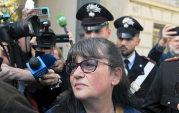 garlasco la mamma di sempio intercettata dopo 20 anni gli prendono le misure di uguale ha solo taglia 44 di scarpe 2