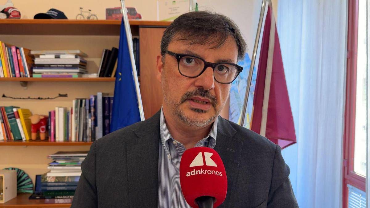 Giungla golf car a Roma, l'assessore Patanè: "Solo il 10% dei mezzi è autorizzato, serve una regolamentazione regionale"