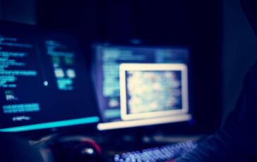 Hackeraggio Revolut polizia postale indaga per accesso abusivo e frode informatica 364x230
